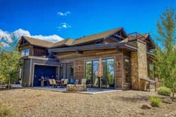 Relaxing Cozy Mountain Chalet, Club Amenities, Gym, Sauna & SPA, Restaurant.
