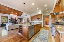 Valmont Vista, Gated Golf & Ski Community w/ Club Amenities! Lake Tahoe