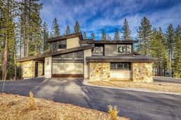 Pristine Mountain Home, Schaffers Mill Golf, Ski & Club Amenities! Lake Tahoe