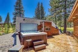 Schaffer's Mill Luxury Home, Hot Tub, Golf & Mountain Views, Amenities Access