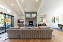 Mill House Retreat Schaffer's Mill, 4Br/3.5Ba, Hot Tub, Golf, Ski, Lake Tahoe