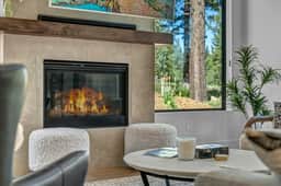 Modern Mountain Luxury on the Green! Golf Access & Amenities! - Image 4