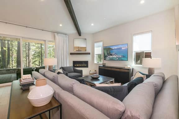 Schaffer’s Mill Masterpiece, 4BDRM, Club Amenities, Golf & Ski Lake Tahoe!