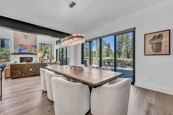 Modern Mountain Luxury on the Green! Golf Access & Amenities! - Image 5