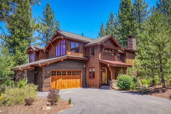 Scenic Getaway at Schaffer's Mill, Hot Tub, Golf, Ski & Club Amenities Tahoe!