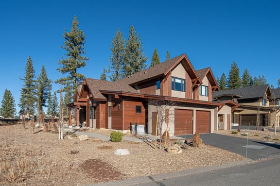 Martis Mountain Gem @ Schaffer's Mill Club Amenities & Golf Access Lake Tahoe