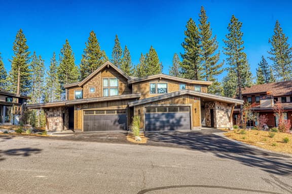 Schaffer’s Mill Masterpiece, 4BDRM, Club Amenities, Golf & Ski Lake Tahoe!