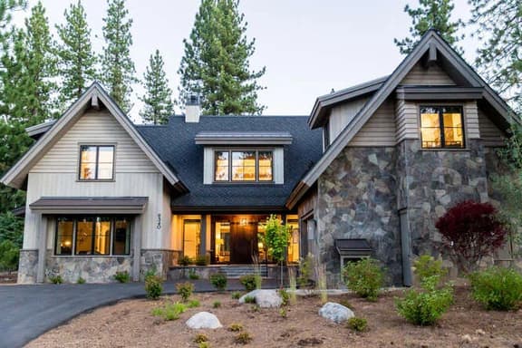 9340 Heartwood Drive:  5 bedroom-5 bathrooms, Fire Pit, Golf, Hot Tub